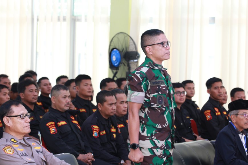 Kasiter Korem 031/ Wira Bima Berikan Materi Bela Negara Kepada 254 Anggota Senkom Riau