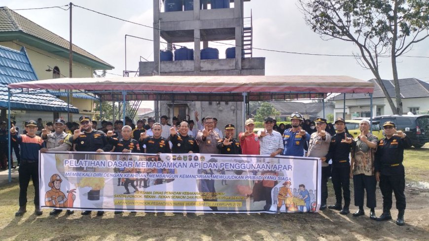 SENKOM Kota Dumai Kolaborasi dengan Damkar dan Polri Gelar Pelatihan APAR di Lingkungan Pendidikan
