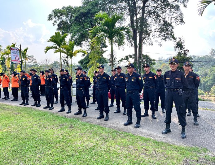 Bupati Kuansing Pimpin Apel Gelar Pasukan Operasi Ketupat Lancang Kuning 2026, Senkom Turut Serta