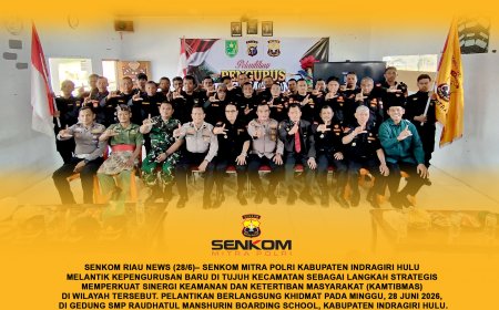 Ketua Senkom Inhu Lantik7 Pengurus Kecamatan Senkom Mitra Polri untuk Kamtibmas
