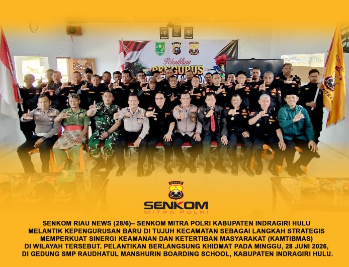 Ketua Senkom Inhu Lantik7 Pengurus Kecamatan Senkom Mitra Polri untuk Kamtibmas