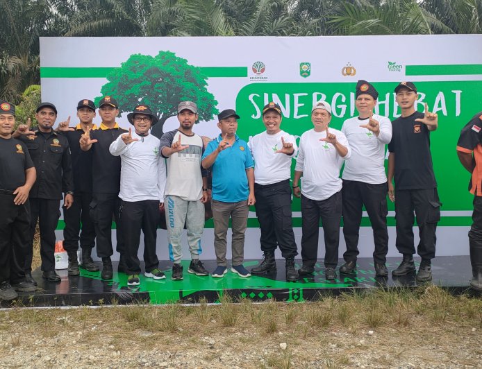 Kepala Kesbangpol Siak Sampaikan Pesan Bupati Afni: Mari Sukseskan Gerakan "Satu Jiwa Satu Pohon"