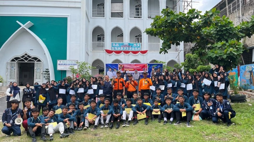 Pelaksanaan MPLS Amal Mulia Boarding School  Dibekali  Kesiapsiagaan Bencana Oleh Senkom Mitra Polri Pekanbaru