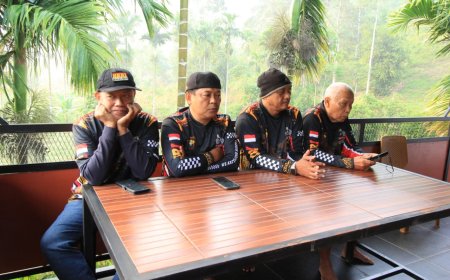Pembina Senkom Riau Riding Motor Ratusan Kilo, Jadikan Tontonan Dan Tuntunan Dalam Kaderisasi