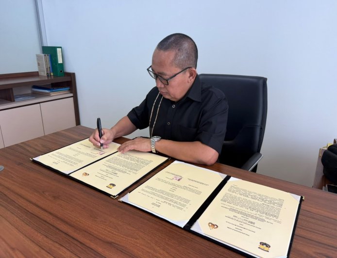 Perkuat Sinergi Informasi, Senkom Mitra Polri dan Divisi Humas Polri Teken PKS